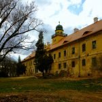 Another Random Village. Following the Roads of Ště...