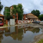 Where the City Ends. A Quick Look on the Suburbs o...